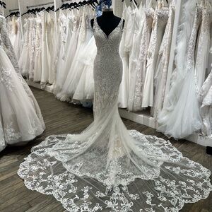 Martin Thornburg Mon Cheri Dawes Fit and Flare Lace Applique Cathedral Train